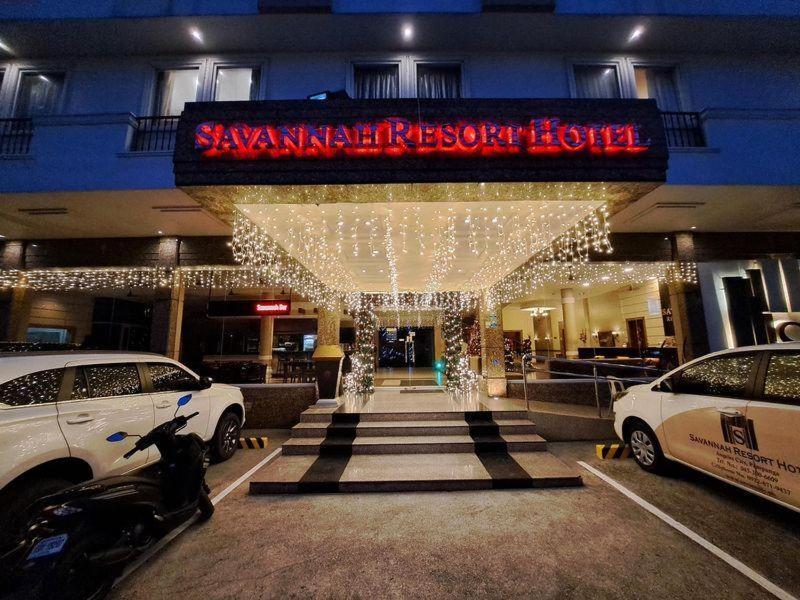 Savannah Resort Hotel Angeles Exterior foto